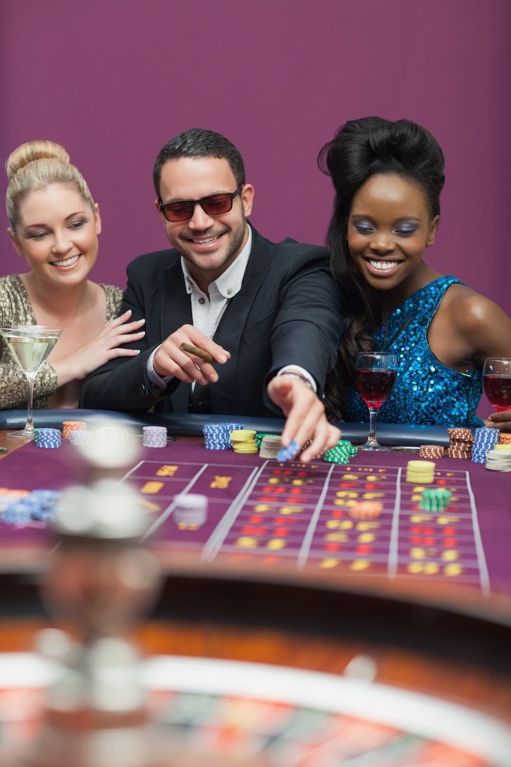 pf717 Live Casino Tables